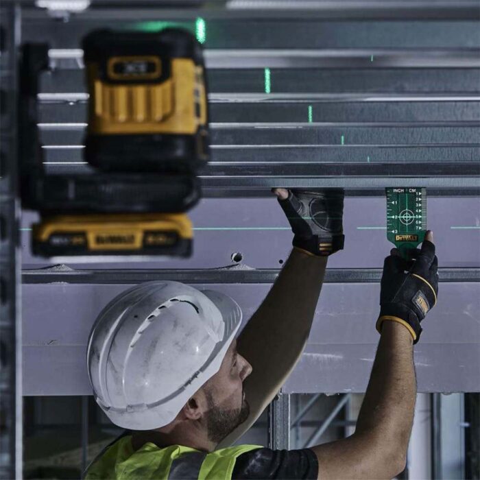 Dewalt DCLE34021D1-GB 18V XR Green Cross Line Laser 1 x 2.0Ah Battery Charger & Case - Image 8