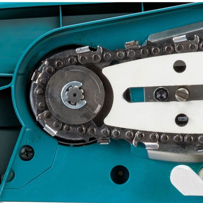 Makita UC002GZ 40V Max XGT 250mm/10" Brushless Top Handle Chainsaw Body Only - Image 3