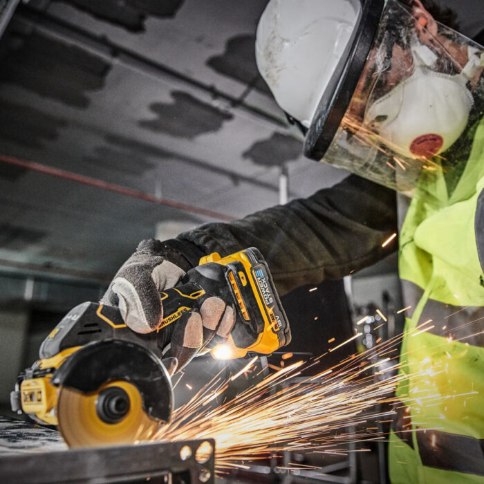 Dewalt DCS438NT 18V XR Brushless 76mm Cut Off Saw Body Only with Case - Image 6