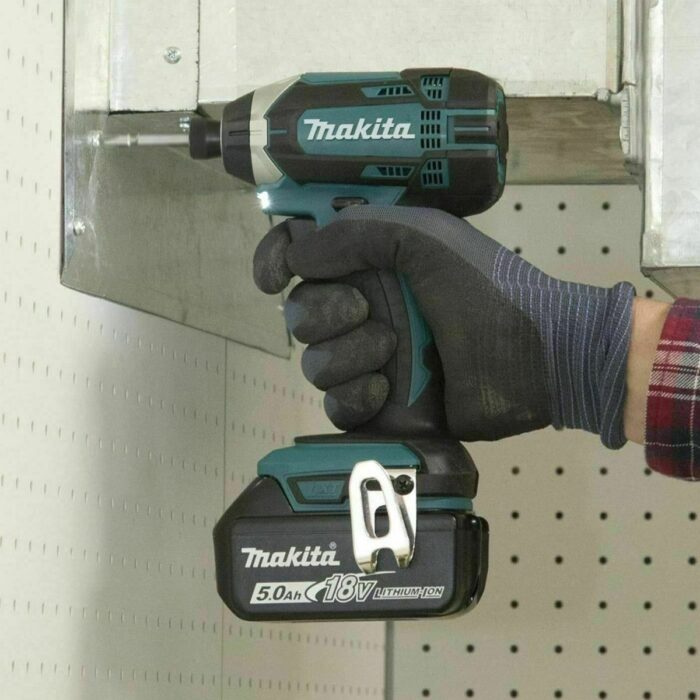 Makita DLX2145TJ 18V LXT Twin Pack With 2 x 5.0Ah Battery Charger & Type 3 Case - Image 4