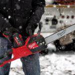 Milwaukee M18FCHS-0 18V Fuel Brushless Chainsaw with 1 x 5.0Ah Battery - Image 5