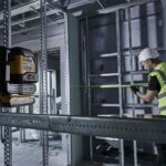 Dewalt DCLE34021D1-GB 18V XR Green Cross Line Laser 1 x 2.0Ah Battery Charger & Case - Image 6