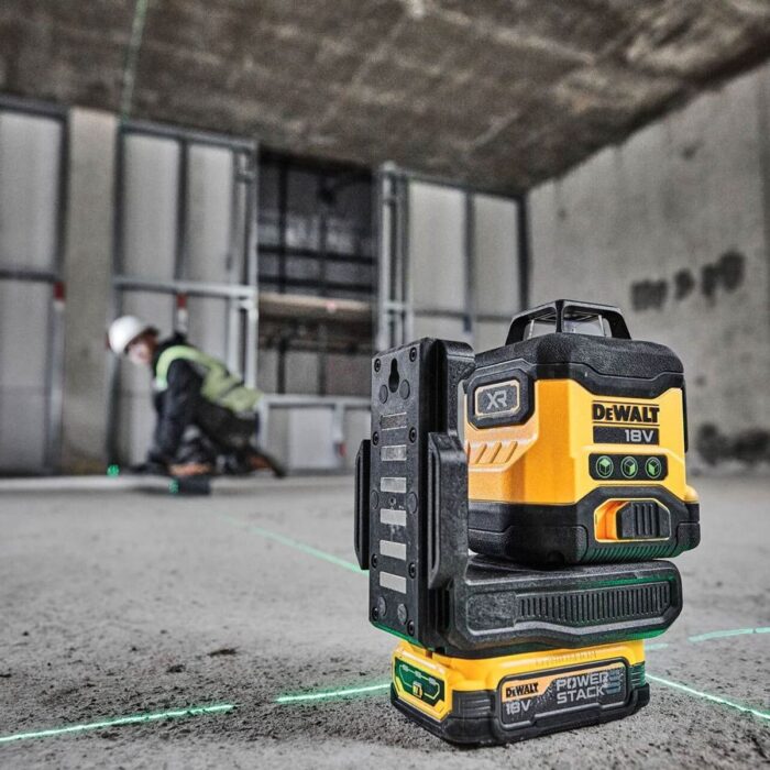 Dewalt DCLE34031D1 18V Compact 3 x 360 Green Laser with 1 x 2.0Ah Battery, Charger & Case - Image 7