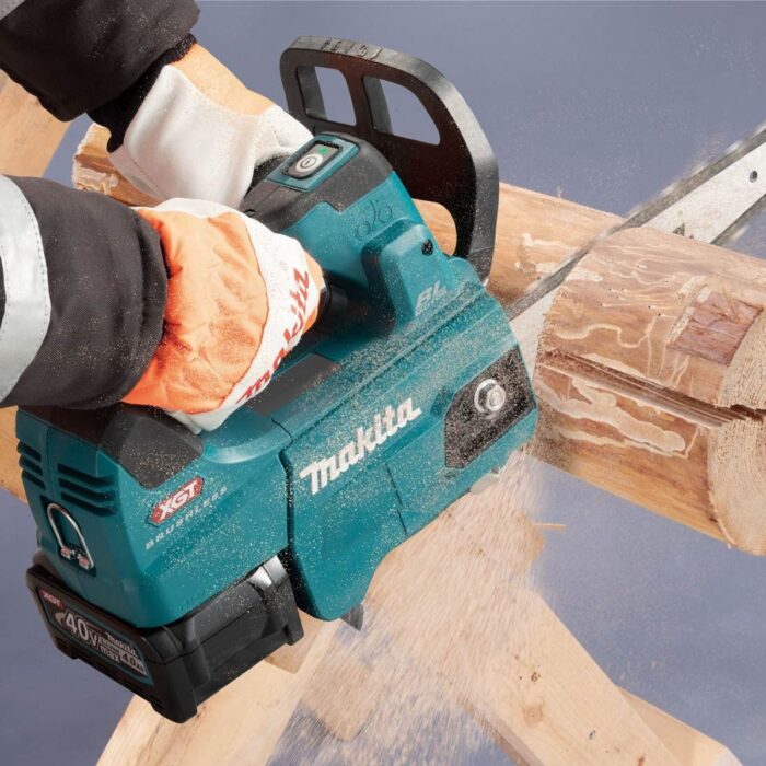Makita UC006GZ 40V Max XGT 250mm/10" Brushless Chainsaw Body Only - Image 6