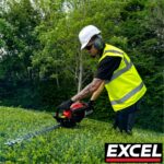 Excel 600mm (24-Inch) 25cc Petrol Hedge Trimmer - Image 4