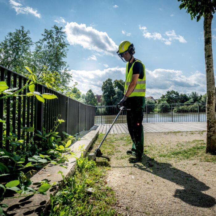 Metabo FSD 36-18 LTX BL 40 36V Brushless 40cm Grass Trimmer with 2 x 4.0Ah Battery & Charger - Image 6