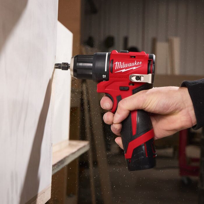 Milwaukee M12BLDDRC-0 12V Brushless Drill Driver with 1 x 2.0Ah Battery Charger & Bag - Image 7