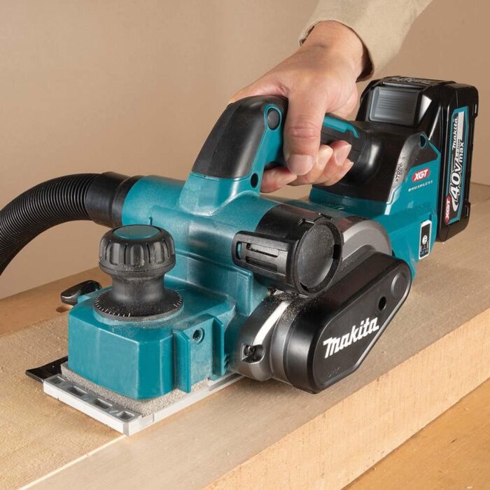 Makita KP001GZ03 40Vmax XGT 82mm AWS Brushless Planer In Case - Image 3