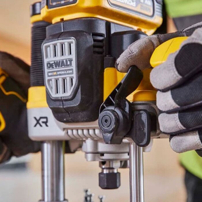 Dewalt DCW620H2-GB 18V XR Brushless 1/2" Plunge Router with 2 x 5.0Ah Powerstack Battery Charger & TSTAK Case - Image 5