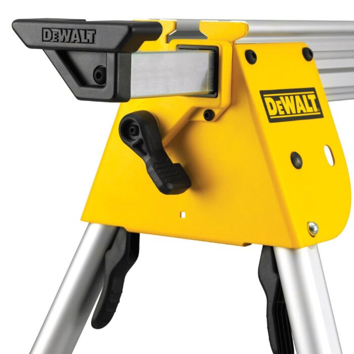 DeWalt DE7033 Heavy-Duty Short Beam Mitre Saw Leg Stand - Image 4