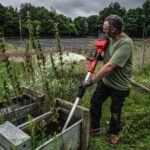 Milwaukee M18BLSWP-0 18V Hydropass Brushless Stick Water Pump with 1 x 3.0Ah Battery & Charger - Image 7