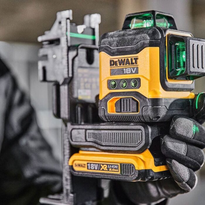 Dewalt DCLE34031D1 18V Compact 3 x 360 Green Laser with 1 x 2.0Ah Battery, Charger & Case - Image 9