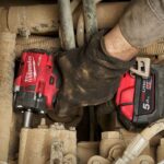 Milwaukee M18FIW2F12-0 18V Brushless 1/2" Impact Wrench with 1 x 2.0Ah Battery & Charger - Image 6