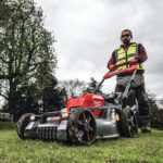 Milwaukee M18F2LM53 36V FUEL Brushless 53cm Self Propelled Lawn Mower with 2 x 12.0Ah Battery & Charger - Image 7