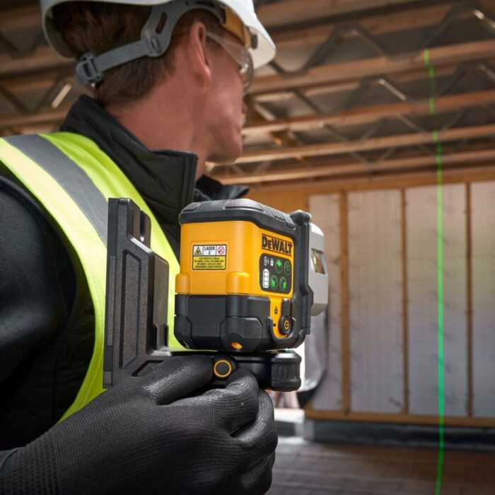 Dewalt DCLE14301GB-XJ USB 3 x 180 Degree Green Beam Laser Level Body Only with Case - Image 6