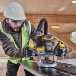 Dewalt DCW620NT 18V XR Brushless 1/2" Plunge Router with 1 x 6.0Ah Battery Charger & Case - Image 8