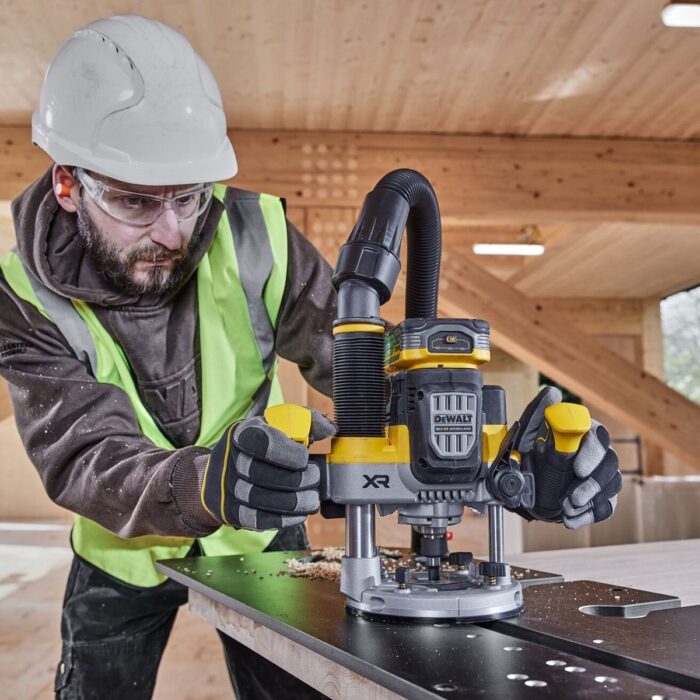 Dewalt DCW620NT 18V XR Brushless 1/2" Plunge Router with 1 x 6.0Ah Battery Charger & Case - Image 8