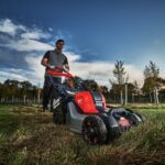 Milwaukee M18F2LM46-0 36V FUEL Brushless 46cm Self Propelled Lawn Mower with 2 x 6.0Ah Battery & Charger - Image 7
