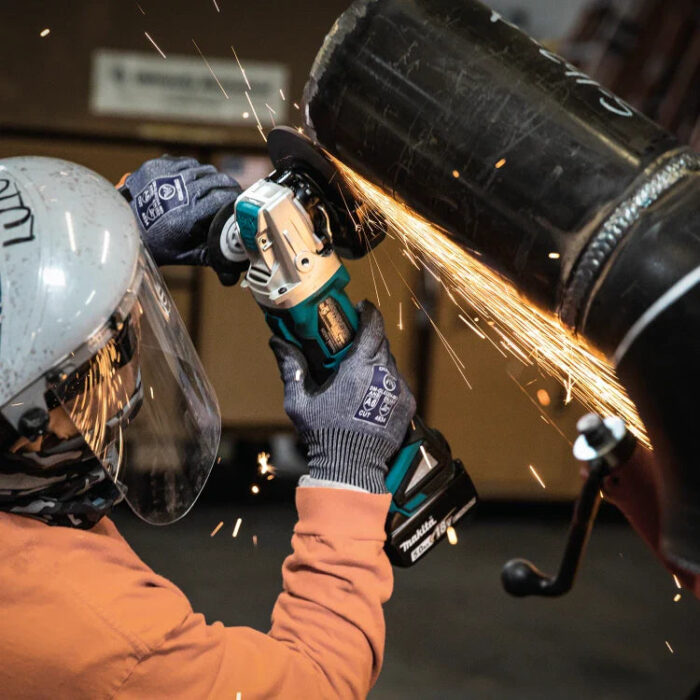 Makita BL1840BSCX3 18V LXT Lithium-Ion Battery and Charger Starter Pack, 3ea. BL1840B, DC18SD, XAG25Z, E-07406 (4.0Ah) + Free Item - Image 7