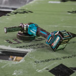 Makita GAG01M1 40V max XGT® Brushless Cordless 4‑1/2” / 5" Angle Grinder Kit, with Electric Brake (4.0Ah) - Image 6