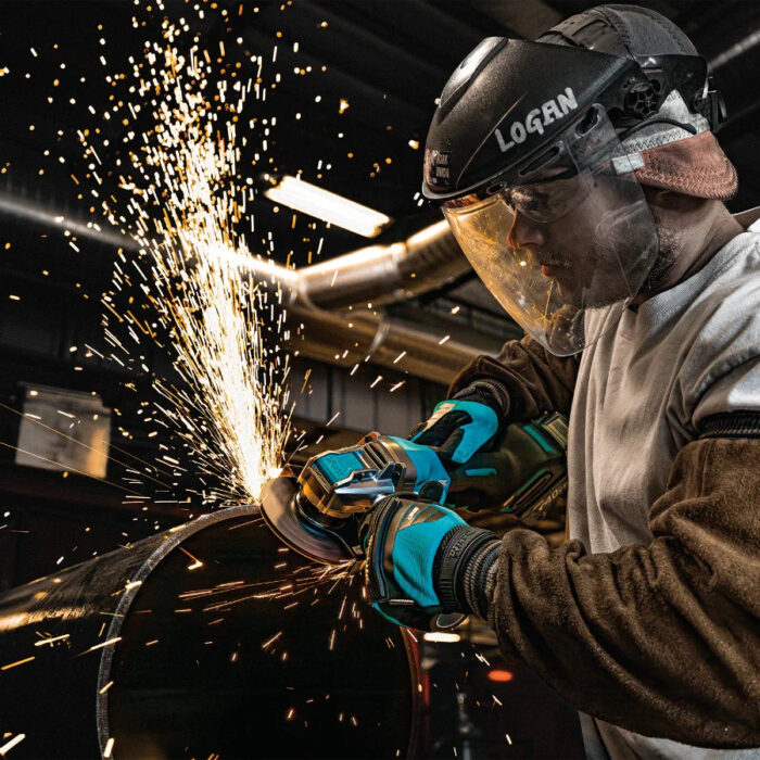 Makita GAG13M1 40V max XGT® Brushless Cordless 4‑1/2" / 5" X‑LOCK Paddle Switch Angle Grinder Kit, with Electric Brake (4.0Ah) - Image 4