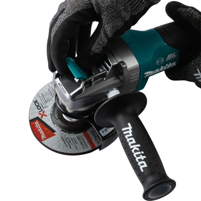Makita GAG13M1 40V max XGT® Brushless Cordless 4‑1/2" / 5" X‑LOCK Paddle Switch Angle Grinder Kit, with Electric Brake (4.0Ah) - Image 9