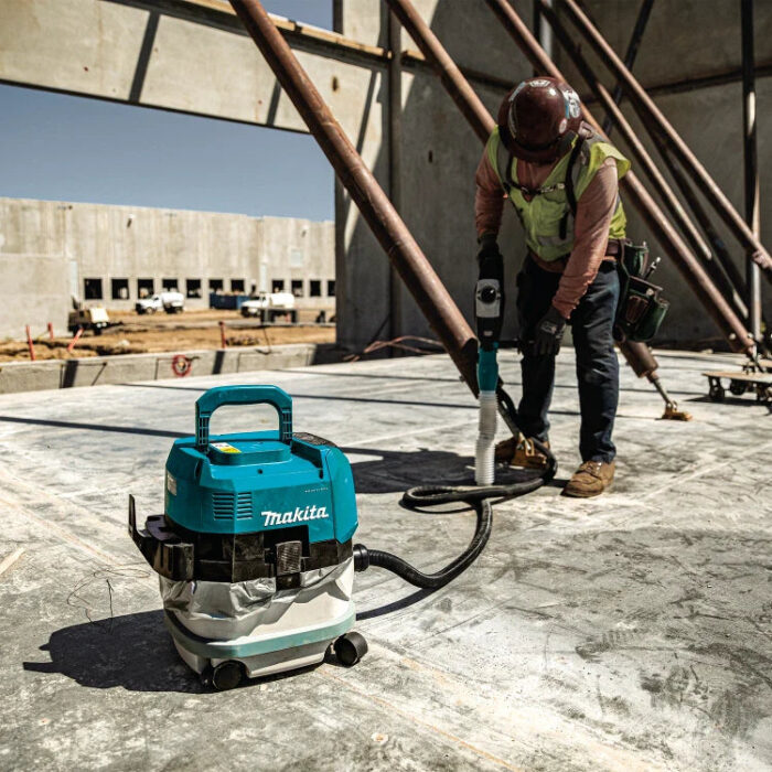 Makita GCV02PMU 40V max XGT® Brushless Cordless 2.1 Gallon HEPA Filter Dry Dust Extractor Kit, AWS® (4.0Ah) - Image 9