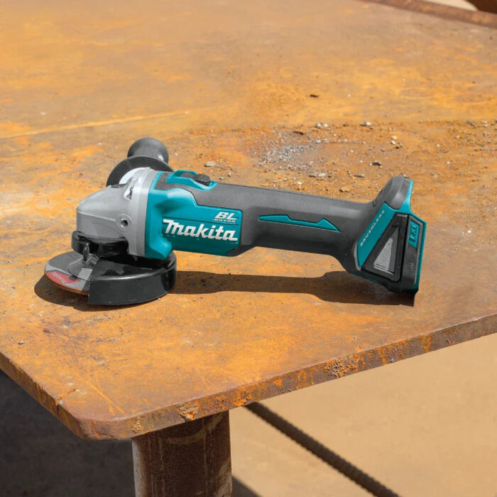 Makita XAG04Z 18V LXT® Lithium‑Ion Brushless Cordless 4‑1/2” / 5" Cut‑Off/Angle Grinder (Tool Only) - Image 7