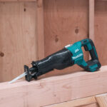 Makita XRJ05Z 18V LXT® Lithium-Ion Brushless Cordless Recipro Saw + Free Item - Image 4