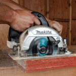 Makita XSH04ZB 18V LXT Sub-Compact Brushless Cordless 6-1/2" Circular Saw - Image 3