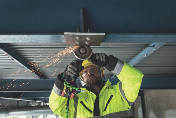 Metabo 613059520 WPB 18 LT BL 11-125 Quick 5.5 Kit 4-1/2” / 5” Brushless Braking Angle Grinder Kit - Image 3