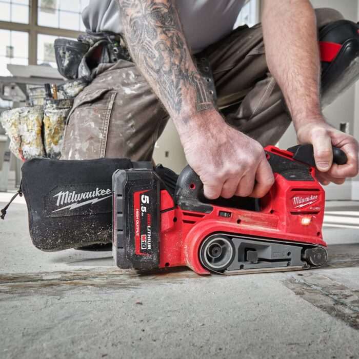 Milwaukee M18FBTS75-0 M18 FUEL 18V Brushless 75mm Belt Sander Body Only 4933479614 - Image 9