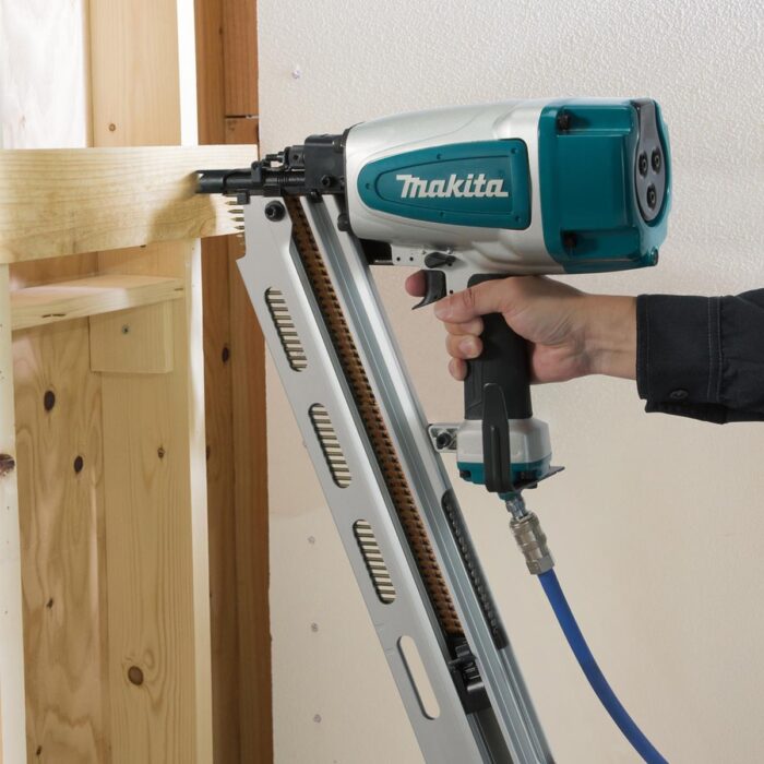 Makita AN924 Pneumatic First Fix Framing Nailer Body Only - Image 8