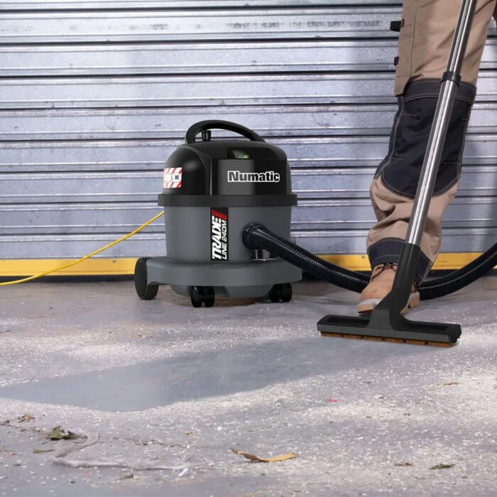 Numatic TradeLine TRM240 M-Class 9L Vacuum Cleaner 240V - Image 9