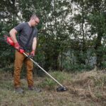 Milwaukee M18FOPH-BCA Quik-Lok Brush Cutter Attachment 4932479986 - Image 6