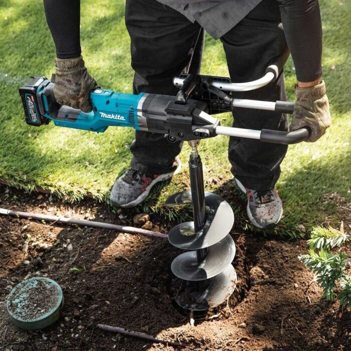 Makita DG001GD201 40V XGT Brushless Earth Auger With 2 x 2.5Ah Batteries & Charger - Image 3