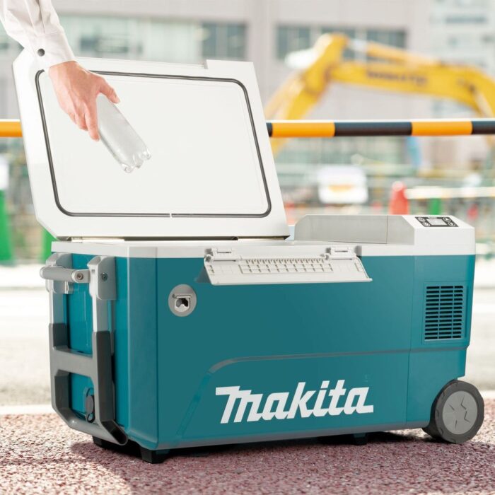 Makita CW002GT101 40V XGT Cooler & Warmer Box 50 Litre with 5.0Ah Battery & Charger - Image 3