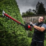 Milwaukee M18FHET75G2-0 18V FUEL Brushless 75cm Hedge Trimmer with 1 x 8.0Ah Battery & Charger - Image 11