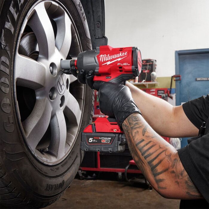 Milwaukee M18FHIW2F12-0X 18V FUEL Brushless 1/2" High Torque Impact Wrench with Friction Ring & Case 4933492782 - Image 5