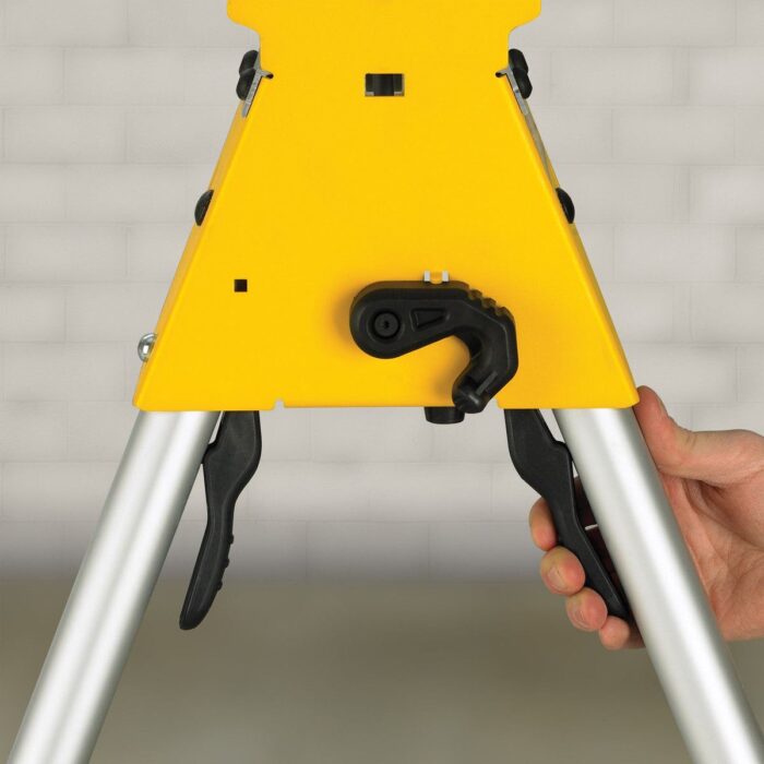 DeWalt DE7033 Heavy-Duty Short Beam Mitre Saw Leg Stand - Image 6