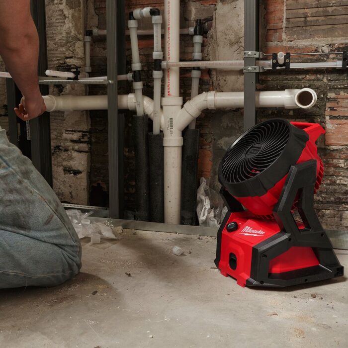 Milwaukee M18AFG2-0 18V 2nd Generation Air Fan with 2 x 5.5Ah Battery & Charger - Image 4