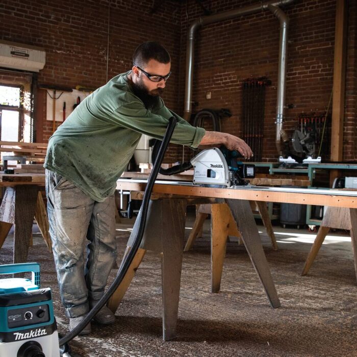 Makita XPS01PTJ 5.0Ah 18V X2 LXT Lithium-Ion (36V) Brushless Cordless 6-1/2" Plunge Circular Saw Kit - Image 13